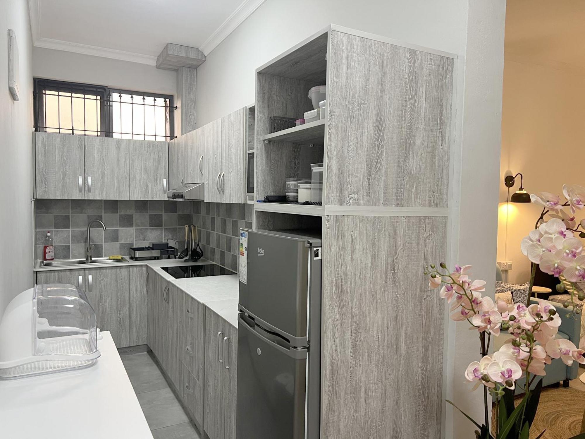 Newly Renovated Studio Apartment With Rooftop Pool, Few Steps To The Beach Flic-en-Flacq Exterior foto